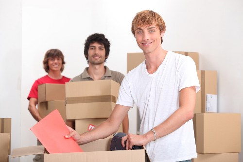 Packing and moving boxes for Southtottenham home relocation